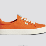 Heren Cariuma mandarijn canvas 6F0Z2423
