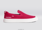 Heren Cariuma pantone viva magenta gebreid 6F0Z2479
