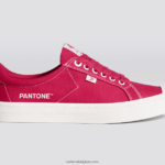 vrouwen Cariuma pantone viva magenta/gebroken wit canvas 6F0Z24251